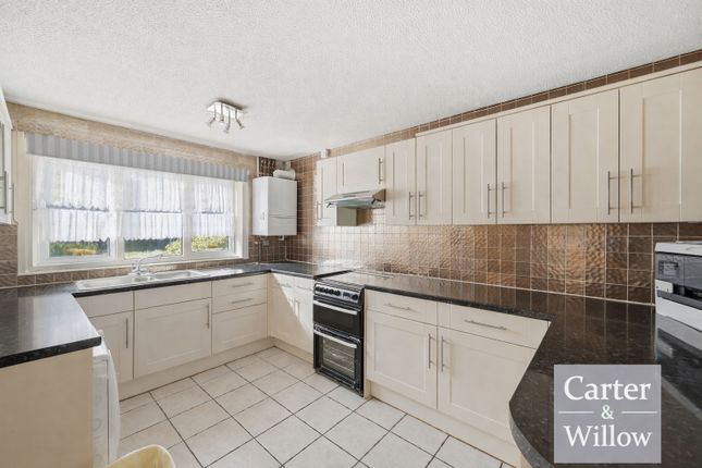 56, Inskip Road, Dagenham photo 2