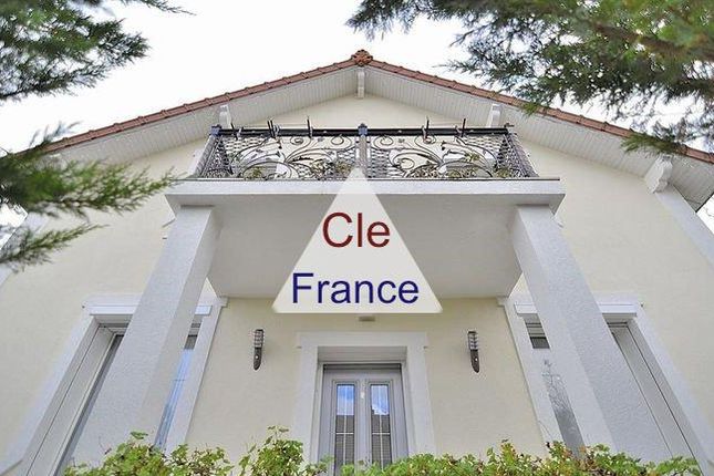 Thumbnail Property for sale in Saint-Maur-Des-Fosses, Ile-De-France, 94100, France