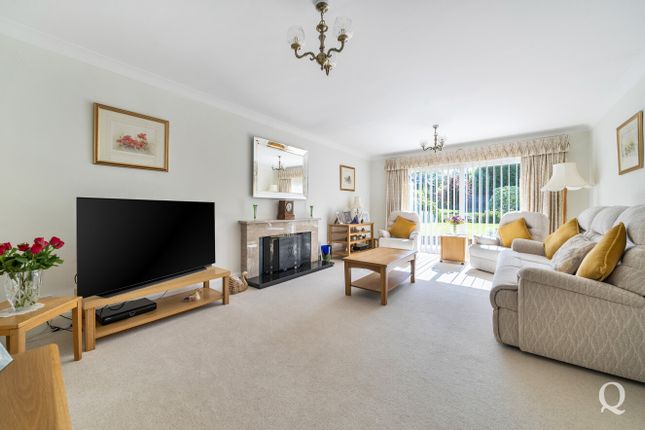 Five Oaks,, The Vallance, Sittingbourne photo 4
