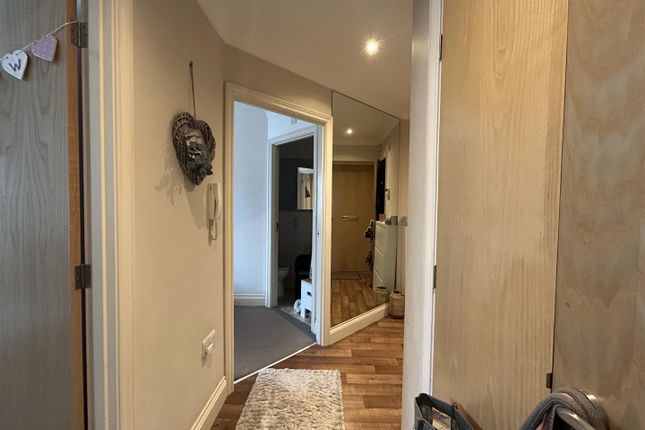 Blackthorne Court, 5, Staines Road West, Ashford photo 4