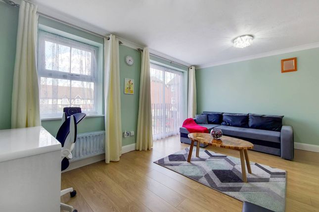 End terrace house for sale in Cameron Square, Mitcham