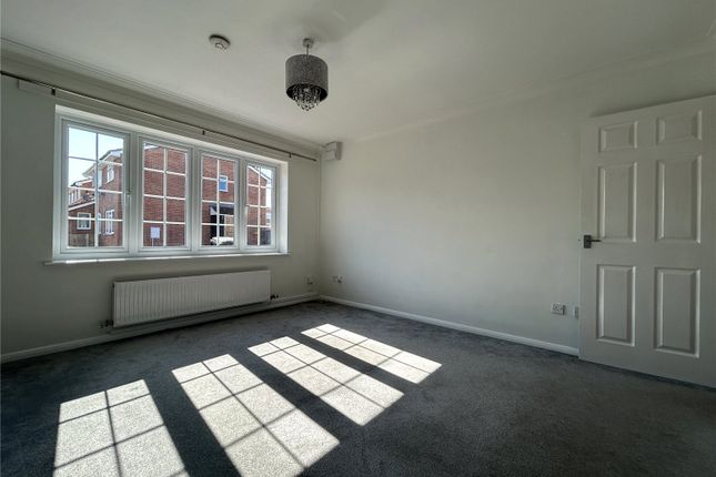 67, Ashbourne Crescent, Somerset photo 3