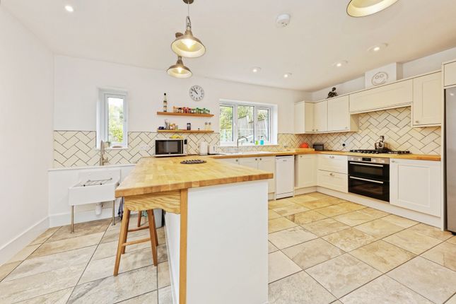 5, Chisnall Road, Kent photo 2