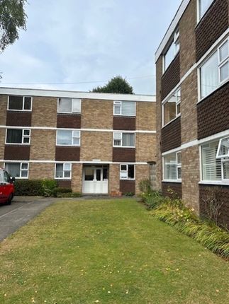 Thumbnail Flat to rent in Cumberland Place, Sunbury-On-Thames