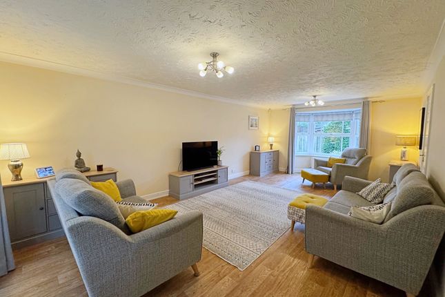 34, Swift Close, Kenilworth photo 2
