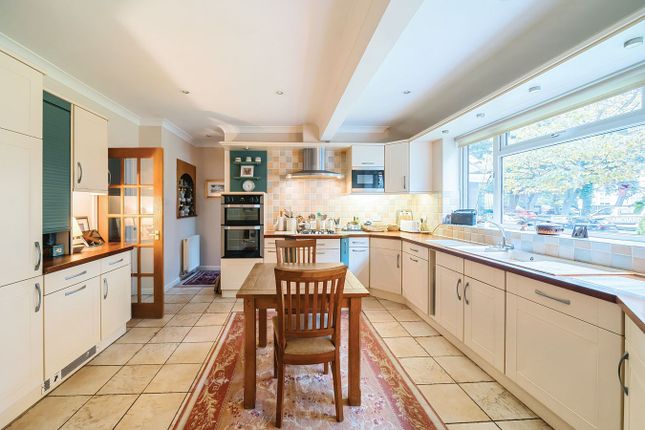 27, Gervis Road, Bournemouth photo 4
