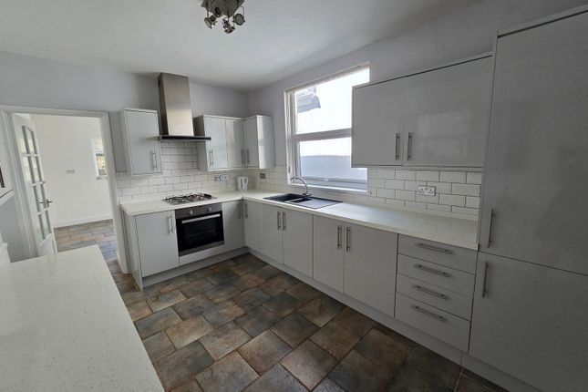 24, Verig Street, Swansea photo 4