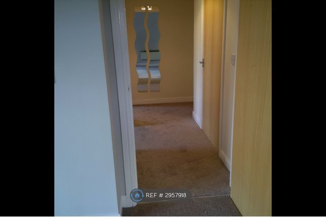 Flat, Meadow Croft Meadow Lane, Wakefield photo 4