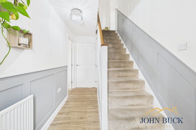 10, William Forster Close, Washington photo 2