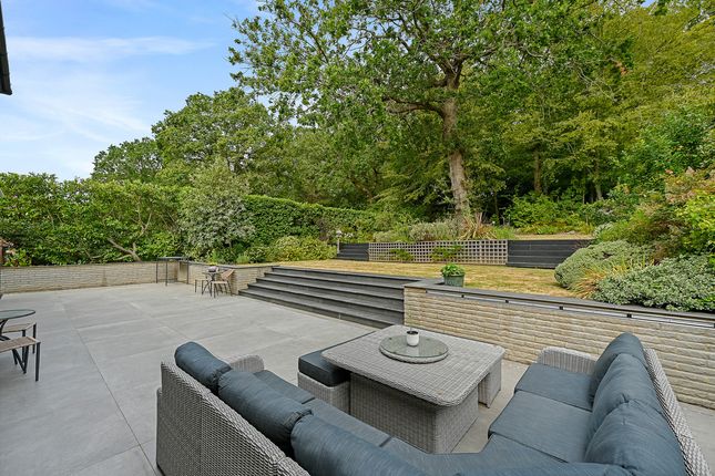 40, Nicholas Way, Northwood photo 4