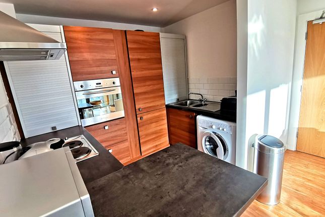 Flat to rent in Quebec Building, Bury Street, Salford