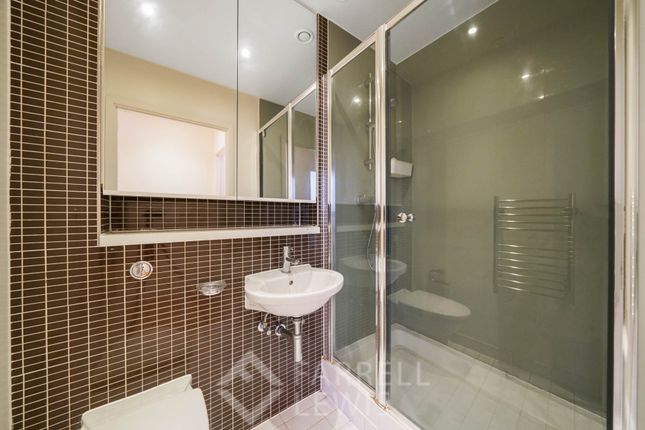 Bromyard House, 251, Bromyard Avenue, London photo 4