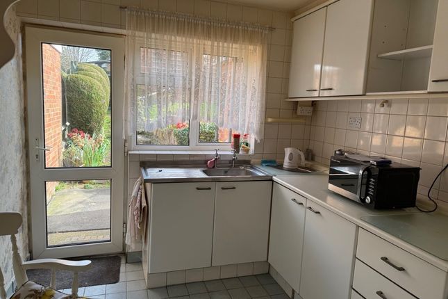 1 Broadfield Close, Gomeldon, Salisbury photo 3