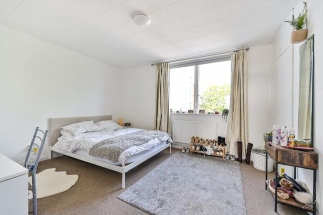 Flat 1 Kinsheron Place 2, Pemberton Road, East Molesey photo 5