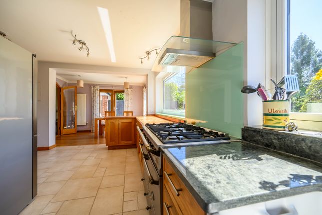 18, Brookhill Drive, Nottingham photo 2