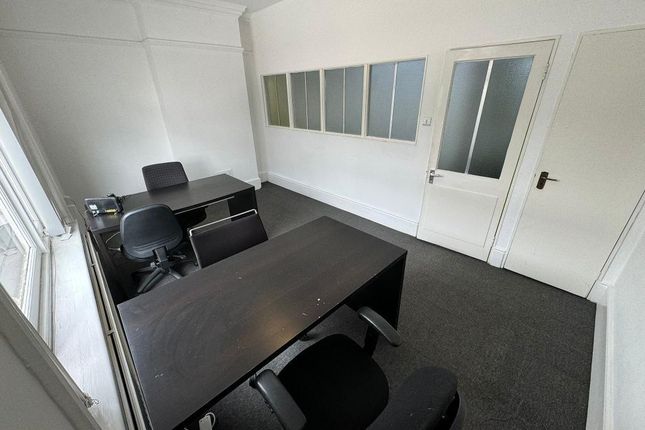 Thumbnail Office to let in Kingston Hill, London