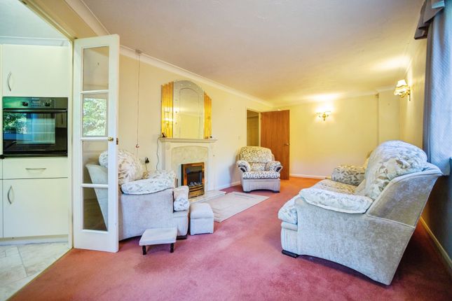 9, Merryfield Court (Tonbridge), Tonbridge photo 4