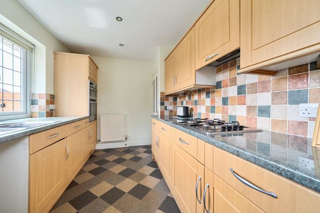 6, Pix Road, Stotfold photo 3