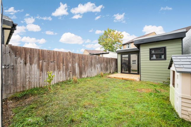 35, Palestine Grove, Colliers Wood photo 4