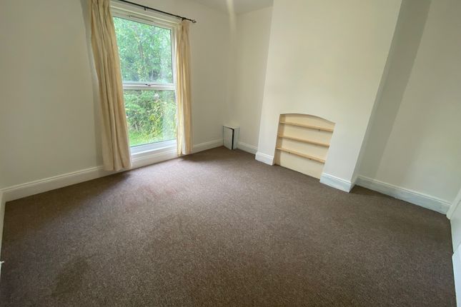 Flat A, Chesterfield photo 3