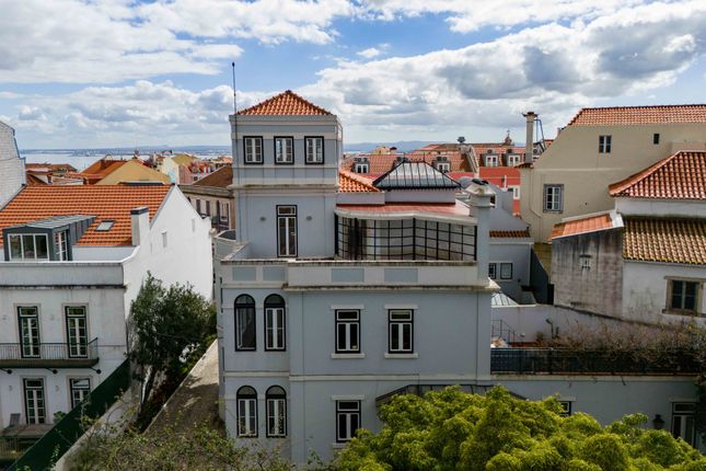 Villa for sale in Rua Da Senhora Do Monte 46, 1170-253 Lisboa, Portugal