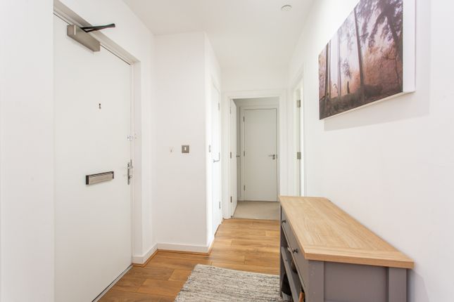 Flat for sale in Tweed Walk, London