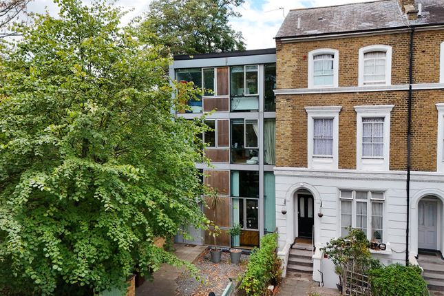 66, Trafalgar Avenue, London photo 4