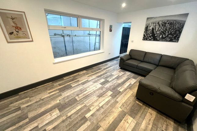 18 Bryn Road, Swansea photo 2