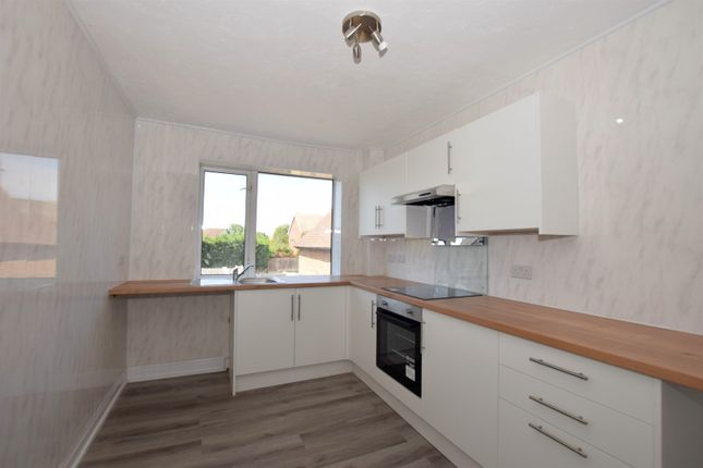 Flat 211, 211 Pagham Road, Pagham photo 2
