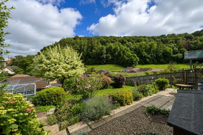 28, Five Acres, Dursley photo 2