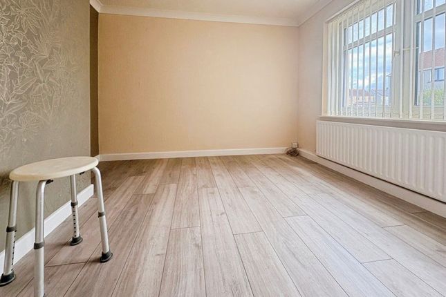 37, St Helier Drive, Port Talbot photo 4