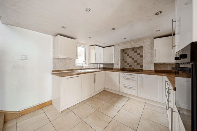 31, Springhead Road, Gravesend photo 4