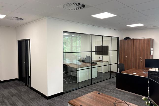 Thumbnail Office to let in First Floor, Eagle Point, 1 Little Park Farm Road, Segensworth, Fareham