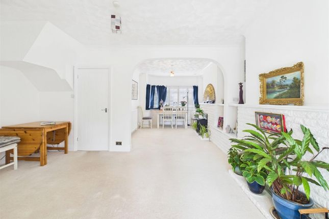 82, Dartmouth Road, Ruislip photo 3