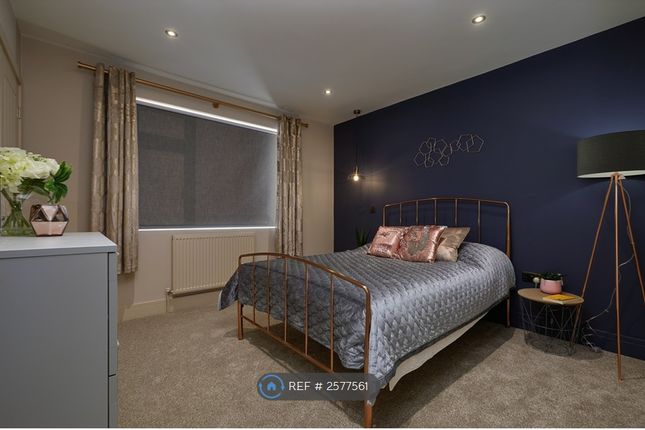 Double Bed