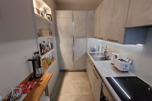 Flat 1,2 , Linden Road, Bedford photo 3