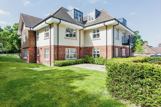 Thumbnail Flat for sale in Chantry Court, Broadbridge Heath, Horsham