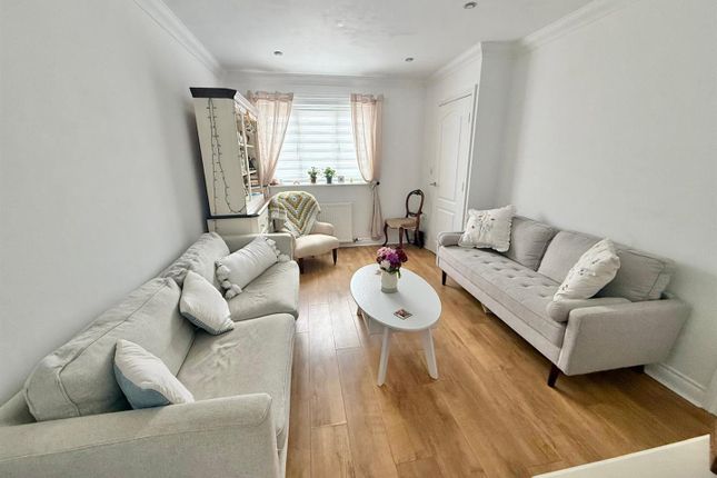 11, St. Johns Road, Macclesfield photo 3