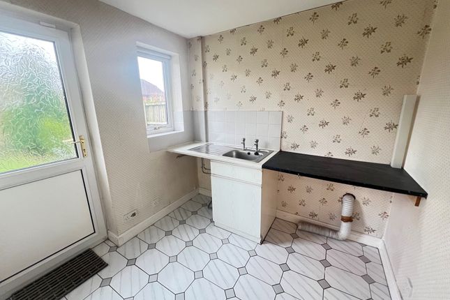 10, The Dene, Blackburn photo 5