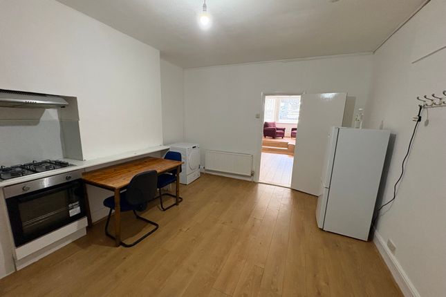 9c, 13-14, Western Parade, Southsea photo 2