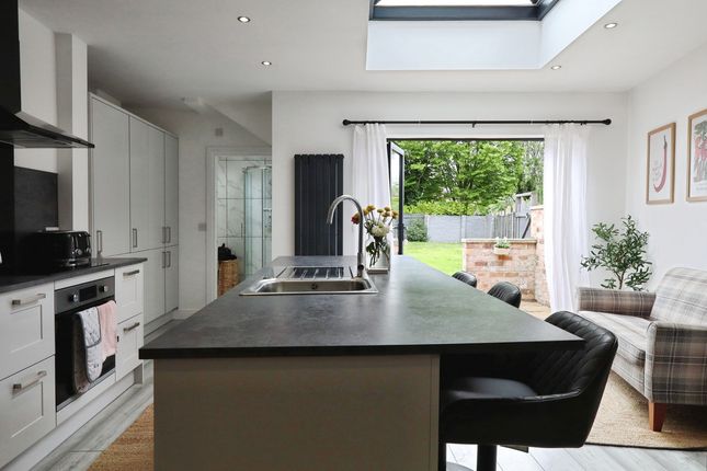 17, Lullington Road, Overseal photo 3