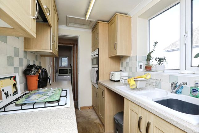 8, Cecil Avenue, Kent photo 2
