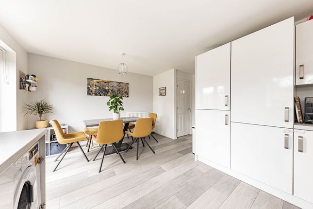 13 Breeze Meadow, Faversham photo 4