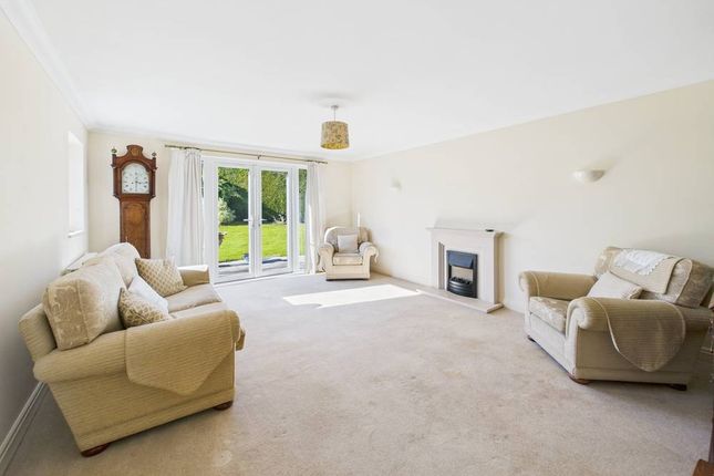 18, Church Avenue, NORTH FERRIBY photo 4