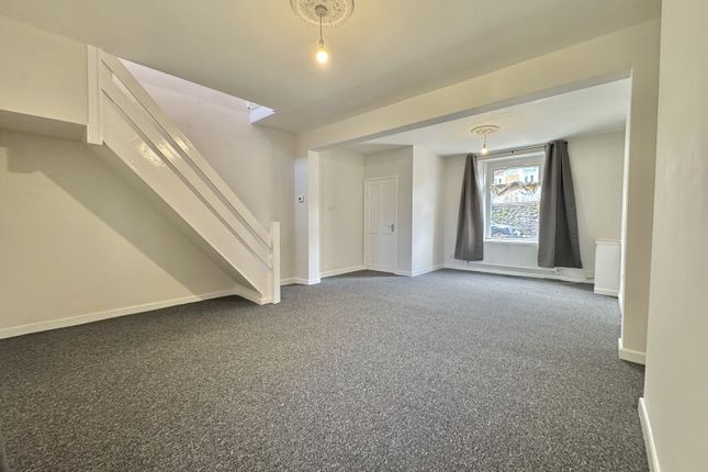 3, Lloyds House, Swansea photo 3