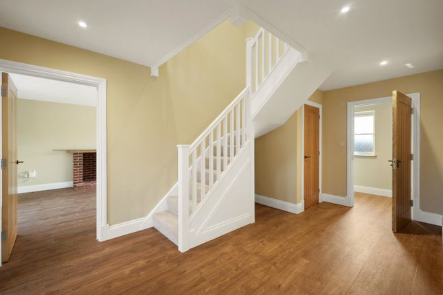 4, Frinton Road, Clacton-on-Sea photo 3
