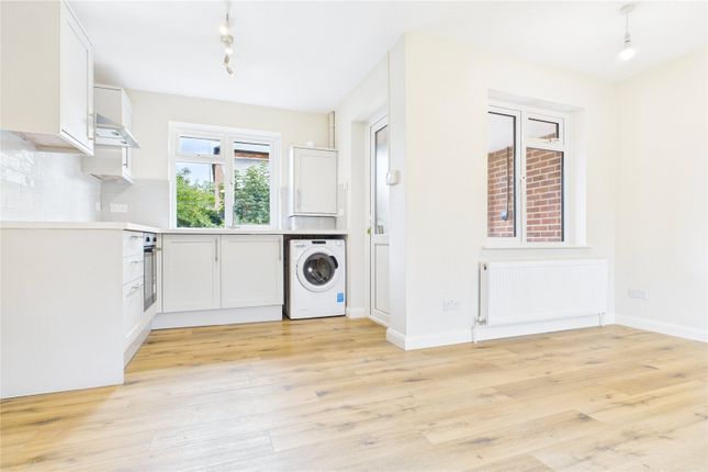 26, Hampton Road, Berkshire photo 2