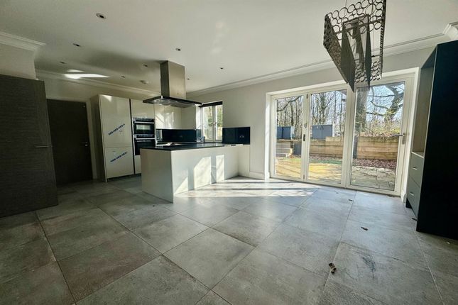 19, Vale Crescent, Nether Alderley photo 4