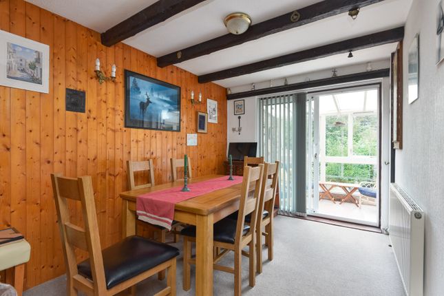 17 Butts Court, Lower Hardres, Kent photo 4