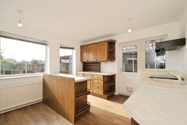 151, Longmoor Road, Nottingham photo 4